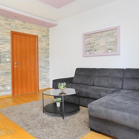 Deluxe Apartment Bagaric Trogir Exterior photo